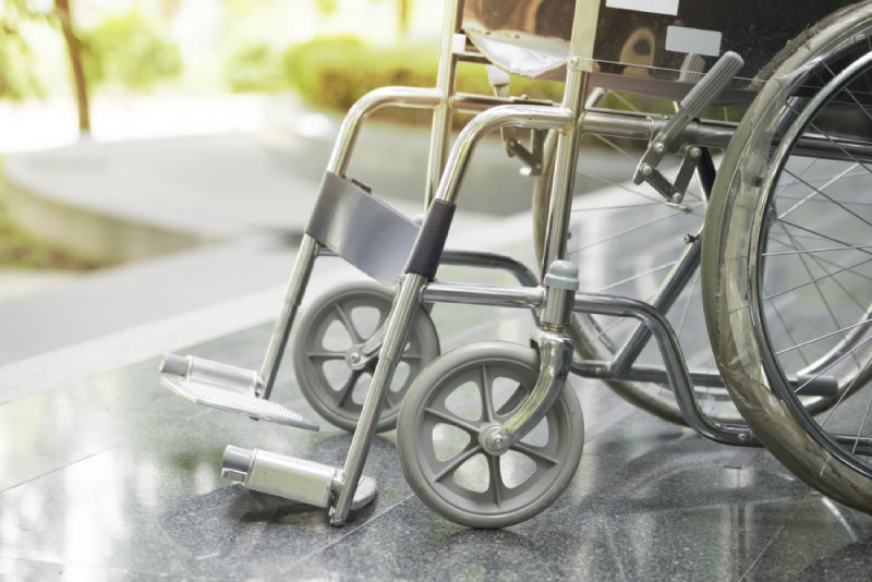 A History of the Wheelchair and its Early Alternatives